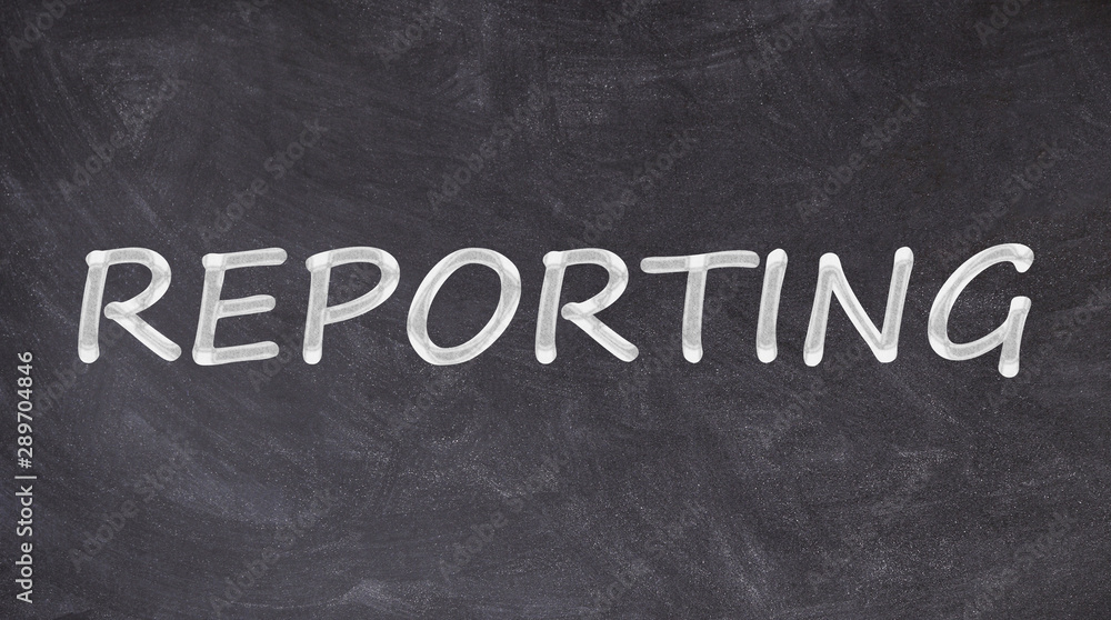 Obraz premium Reporting text written on blackboard