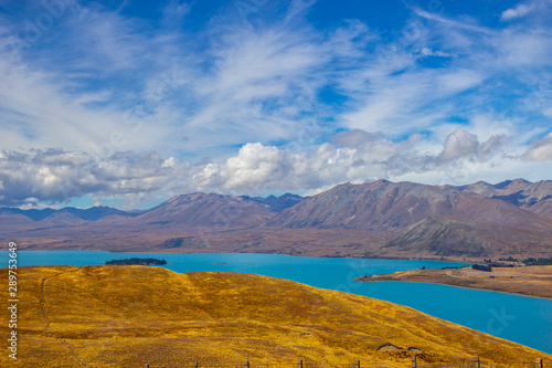 View of Lake Tekapo from Mount John observatory © Tomtsya