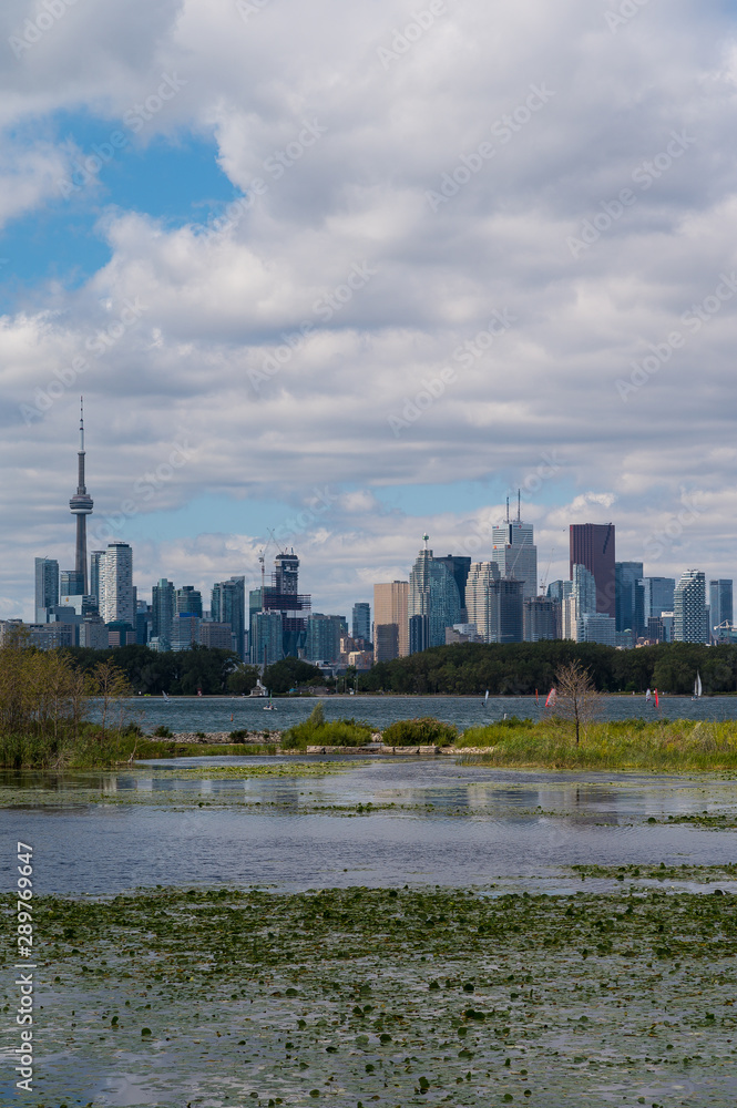 Fototapeta premium Skyline of Toronto, Canada