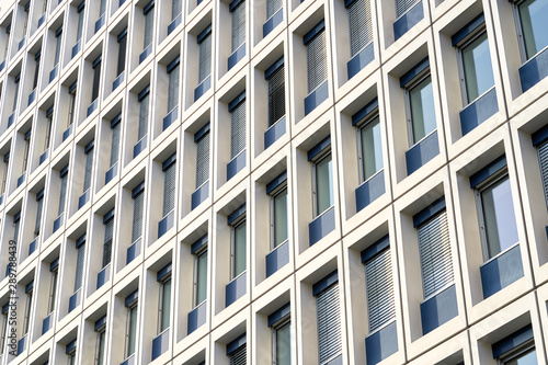 Fassade eines Bürogebäudes in der Innenstadt von Berlin
