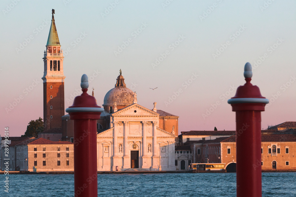 Dettaglio della Porta della Carta con San Marco Evanfelista e il Leone 