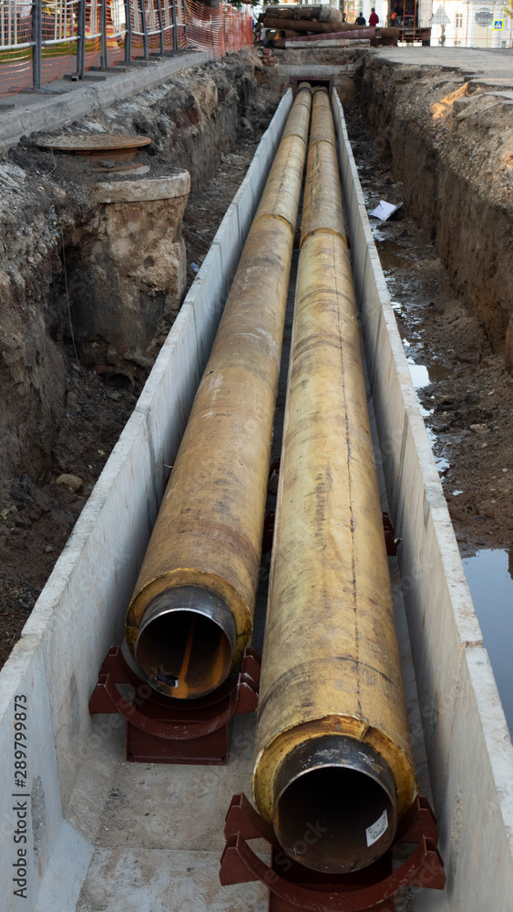 Replacement pipes in the city.Construction of heating mains for municipal infrastructure. Replacement pipes in the city.Construction of heating mains for municipal infrastructure.