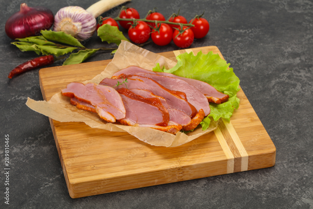Sliced smoked duck breast served salad Sliced smoked duck breast served salad