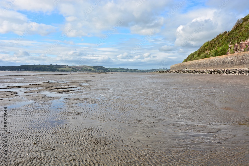 Obraz premium Near Ferryside at Low Tide