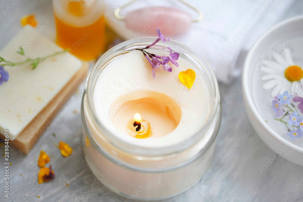 scented spa candle setting composition - obrazy, fototapety, plakaty 