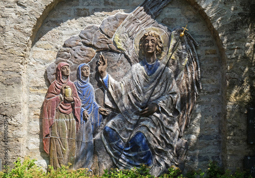 Foto Women at the Tomb of Christ, Munsterschwarzach Benedictine monastery, Germany
