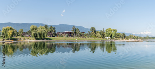 Wallpaper Mural Panorama du lac de Divonne les Bains Torontodigital.ca