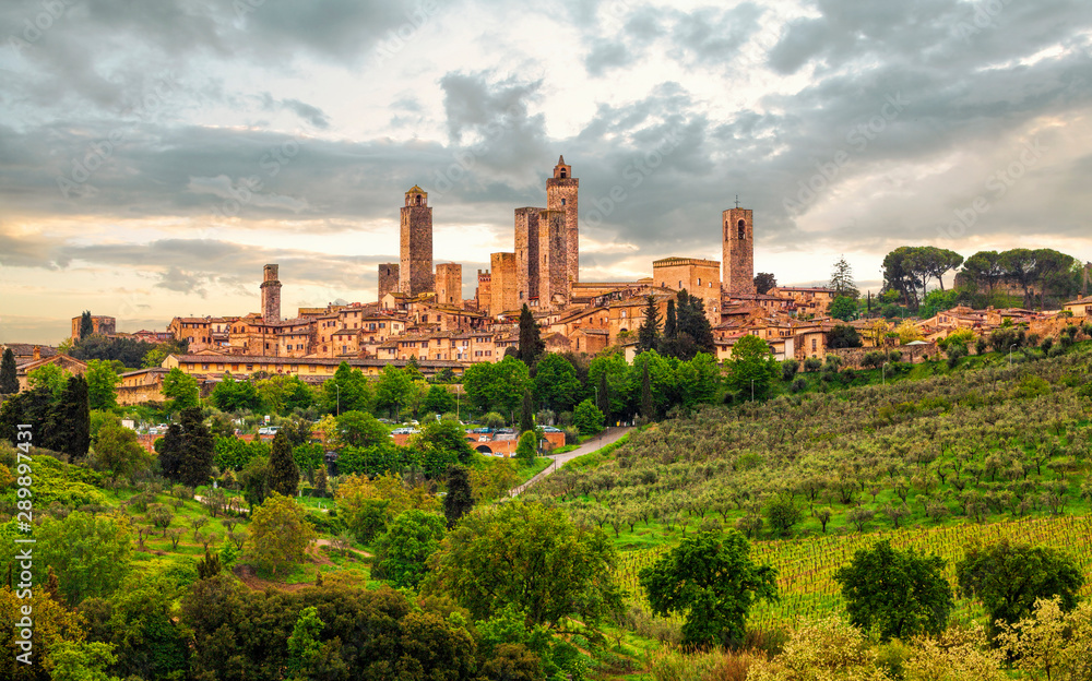 San Gimignano is a small walled medieval hill town in the province of Siena, Tuscany, north-central Italy.