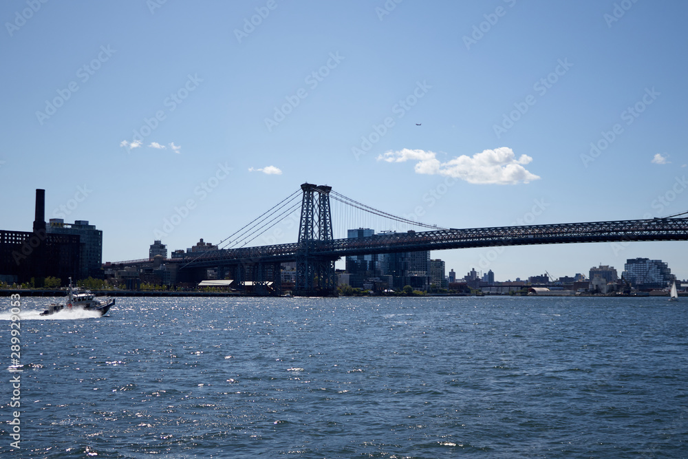 Manhattan bridge in new york