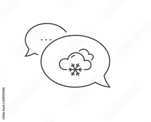 Snow weather forecast line icon. Chat bubble design. Clouds with snowflake sign. Cloudy sky symbol. Outline concept. Thin line snow weather icon. Vector