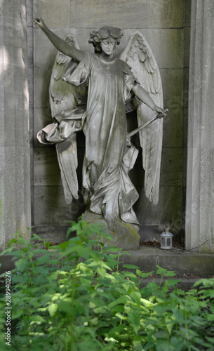 Städtischer Friedhof in Berlin-Wilmersdorf photo