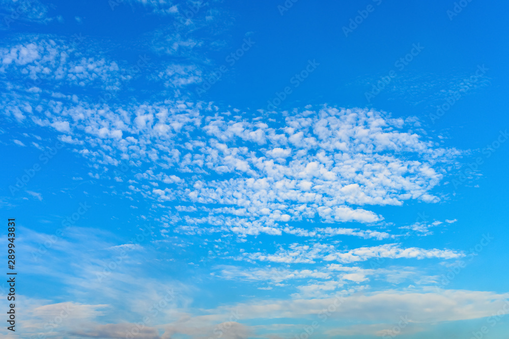 Obraz premium beautiful blue sky with white clouds