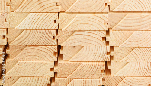 Фотография End view of stacked lumber.