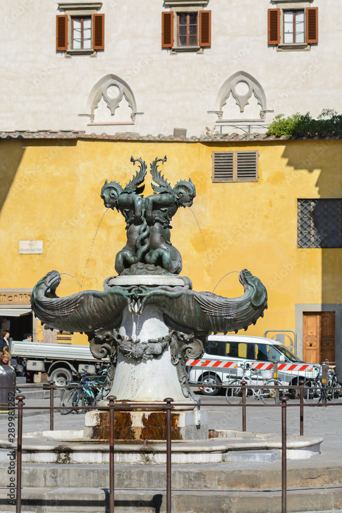 Fototapeta premium The Sea Monster Fountain is dedicated to the marine theme. In addition to sculptures of intricate sea monsters, it is decorated with garlands with the image of shells and crabs. Two twin fountains.
