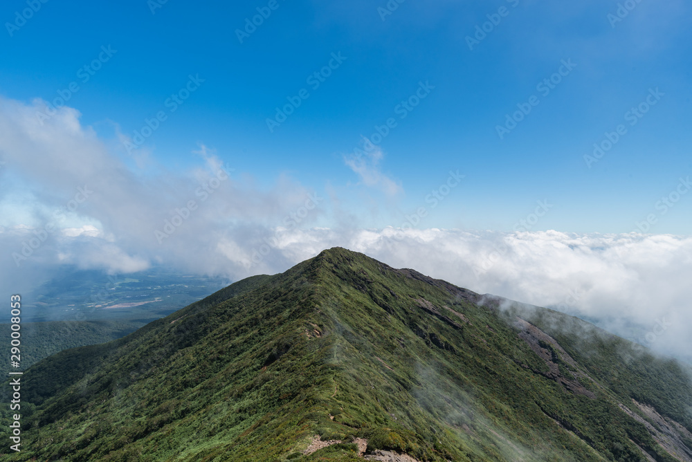 Naklejka premium 宮城県不忘岳の頂