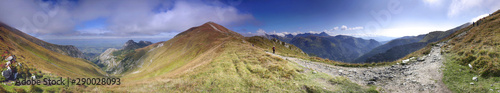 Panorama 360 - Czerwone Wierchy Jesień - Przełęcz Małołącka - widok w kierunku Kopy Kondrackiej i Giewont
