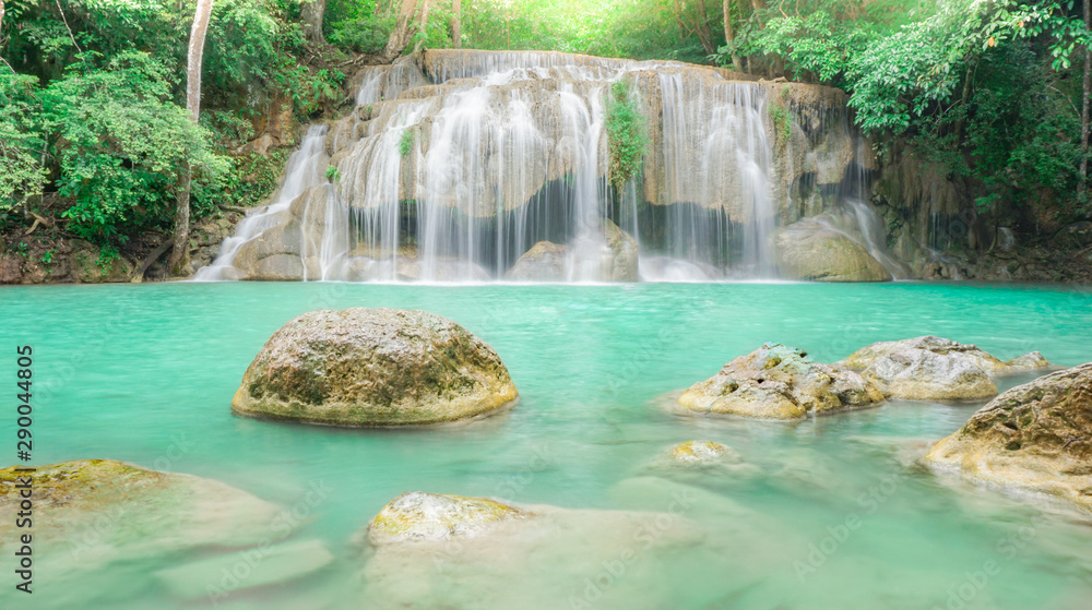 Naklejka premium Arawan Waterfall in Thailand.