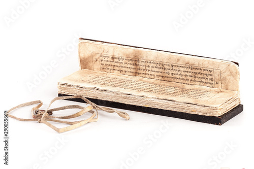 Foto Buddhist texts from Tibet on strips of paper