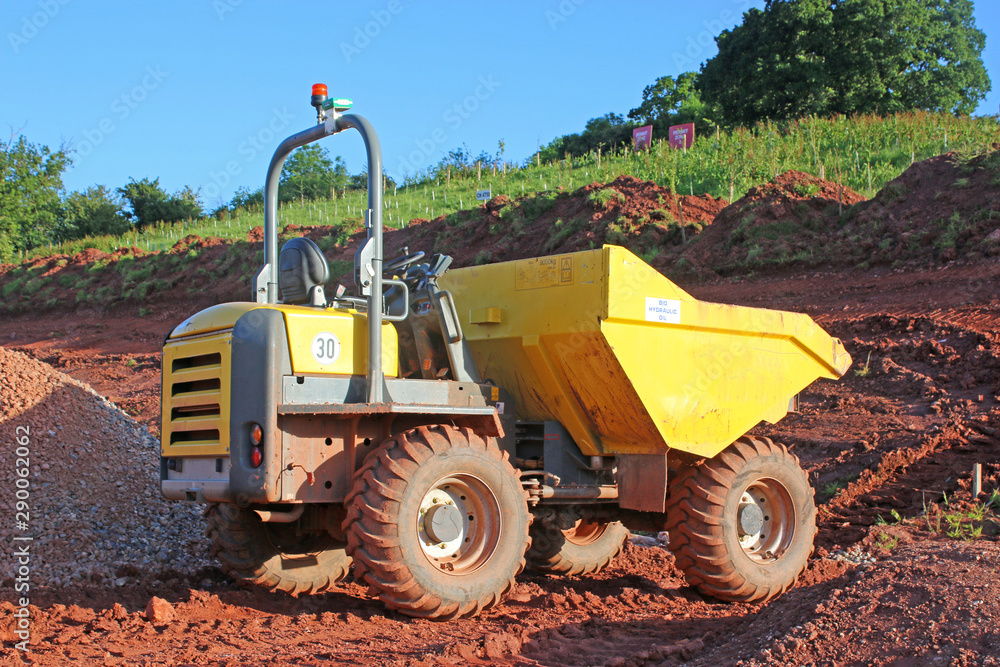 Obraz premium Dump truck on a road construction site
