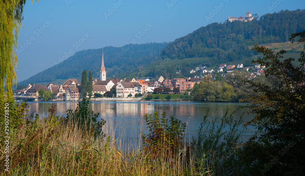 Fototapeta premium Stein am Rhein in der Schweiz am Hochrhein