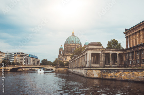 Fototapeta Naklejka Na Ścianę i Meble -  dome at berlin germany with spree river