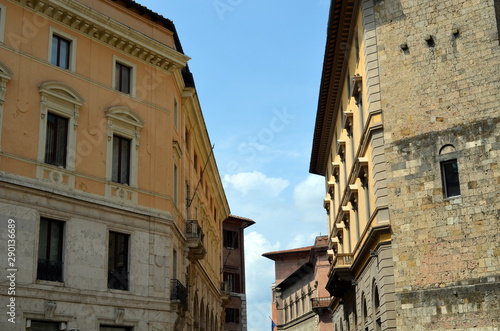 Alte Steinhäuser in Siena