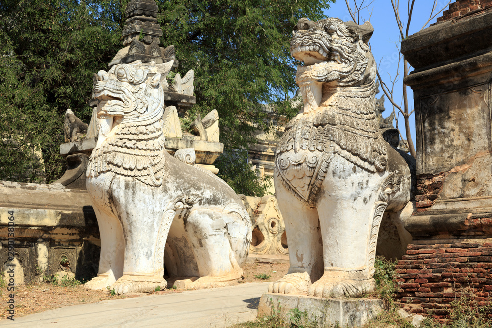 Maha Aung Mye Bonzan Kyaung