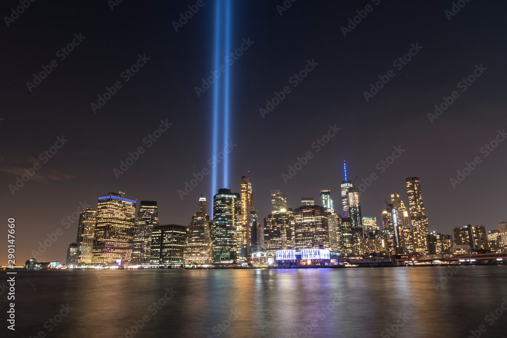 Fototapeta premium Tributo a 911_Torres Gemelas con Luz