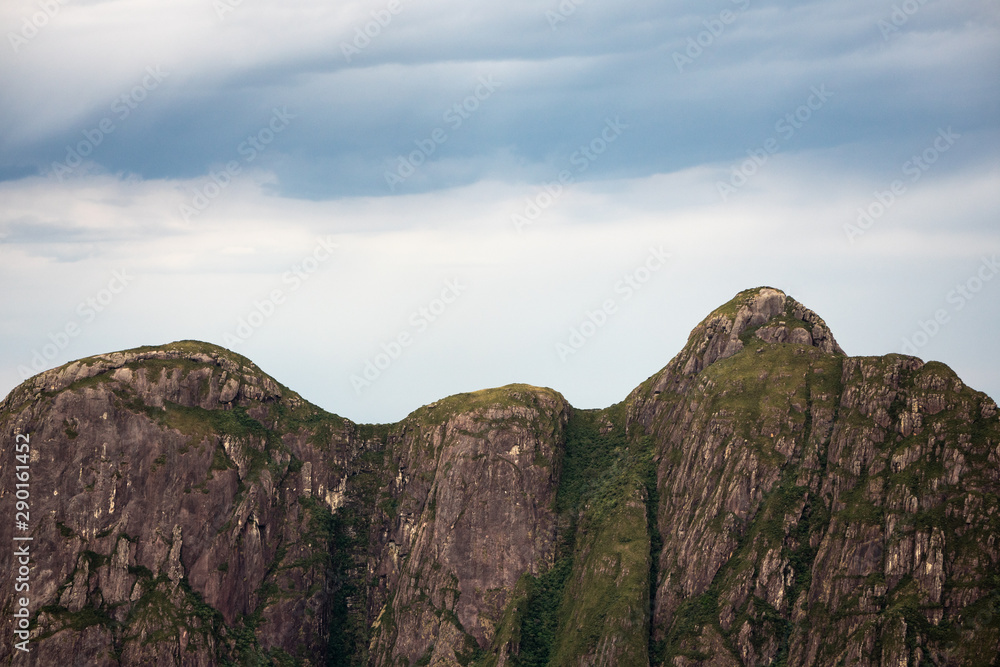 Mountain - Pico Paraná