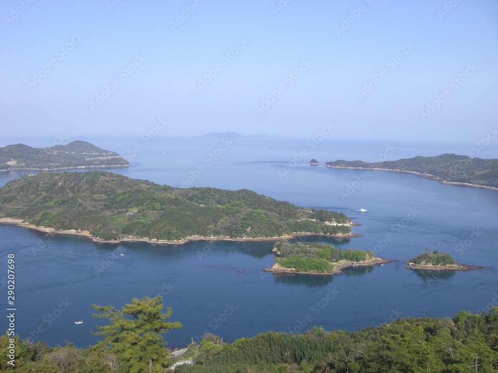Obraz premium 大島より宮窪瀬戸と鵜島を望む
