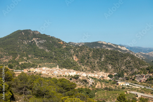 Mountains in the prat de comte de Tarragona © vicenfoto