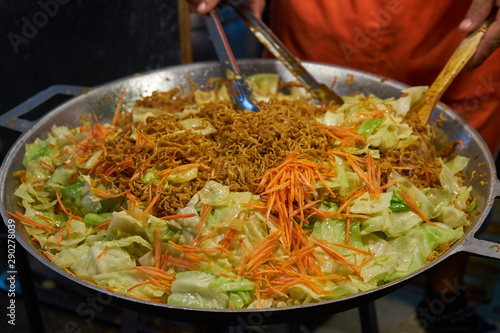 fried noodle in vegetarian festival phuket,vegan food