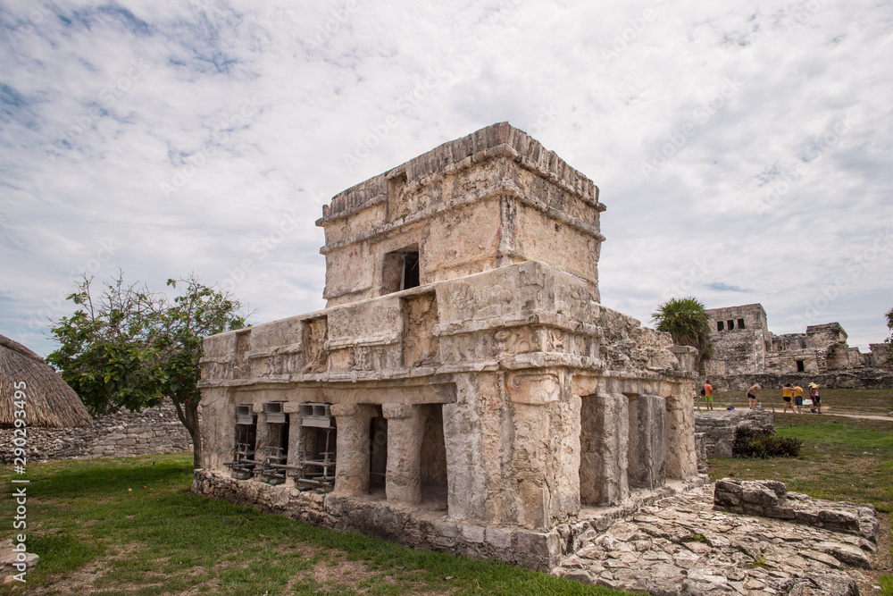 ruinas arqueologicas mayas en tulum mexico