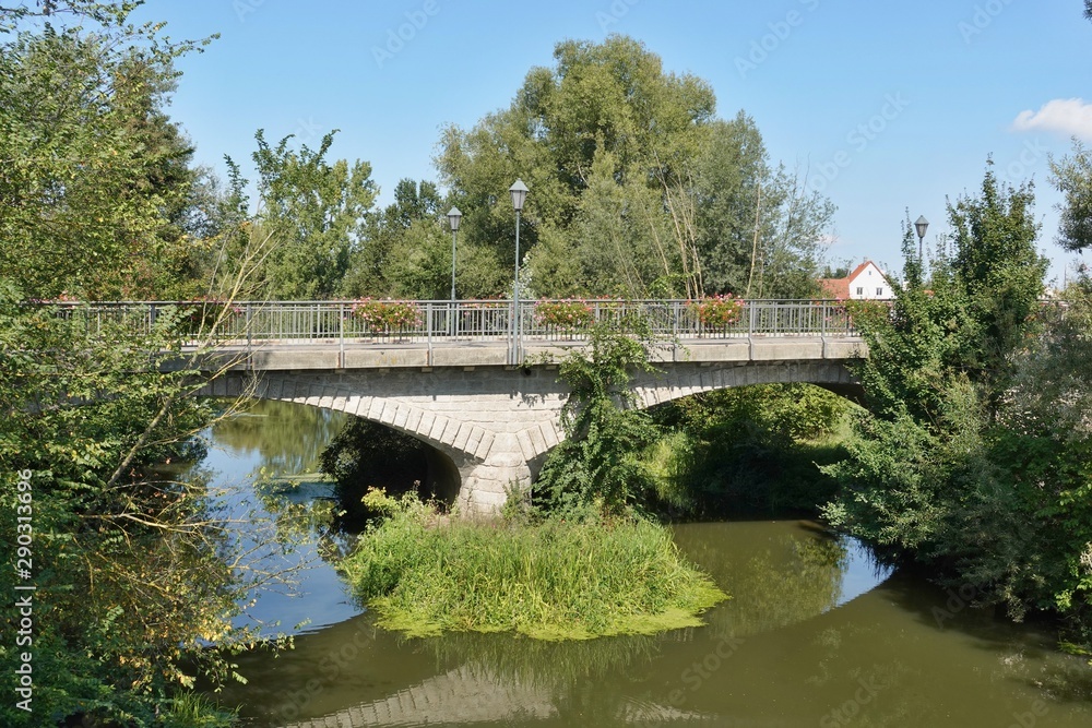 Fototapeta premium Gunzenhausen - Brücke über die Altmühl - Öttinger Straße