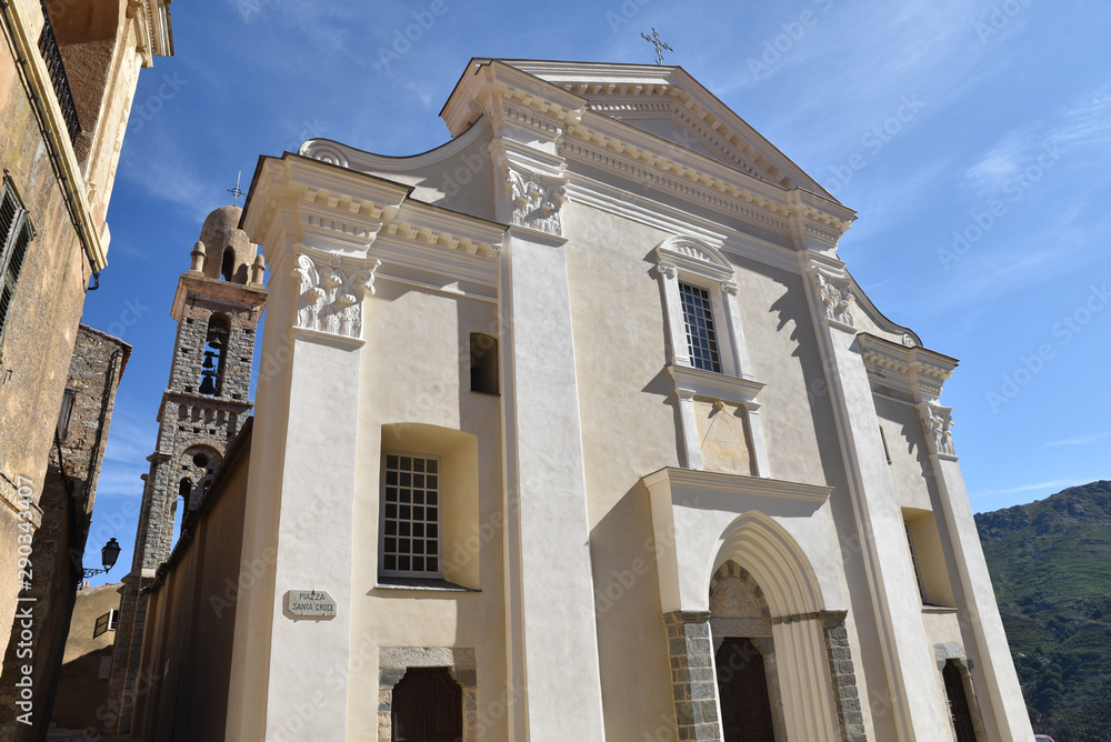 Eglise du village de Speloncato en Corse