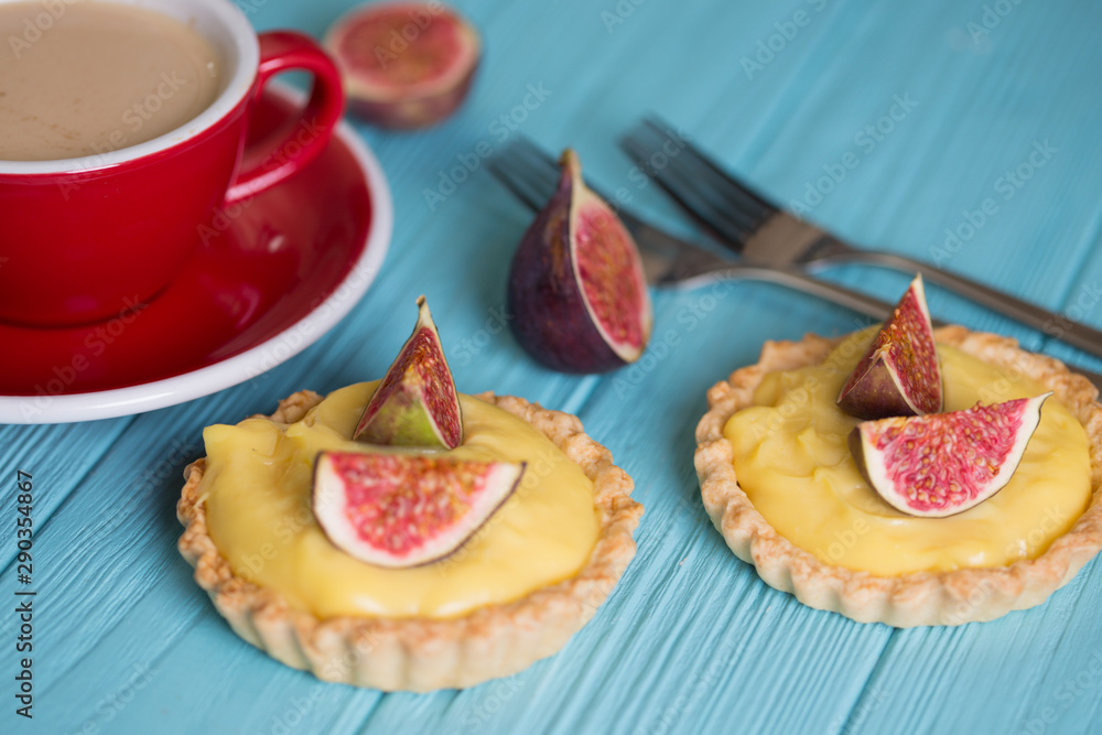 tartlets with custard cream and figs tartlets with custard cream and figs