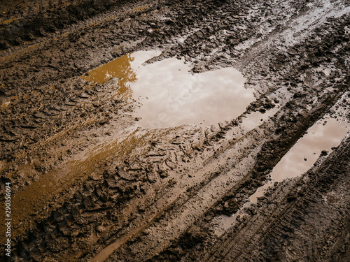 Φωτογραφία Mud and slush brown