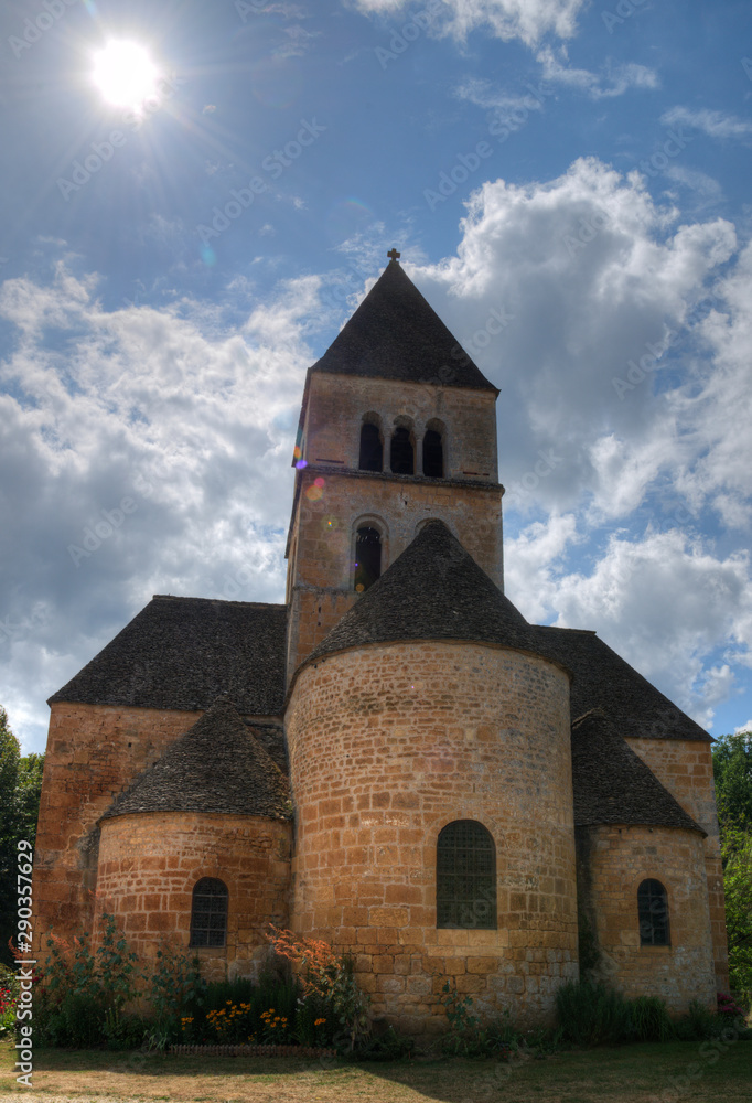 Église Saint-Léonce à Saint-Léon-sur-Vézère, France