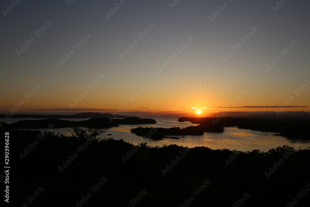 ともやま公園　英虞湾に沈む夕日