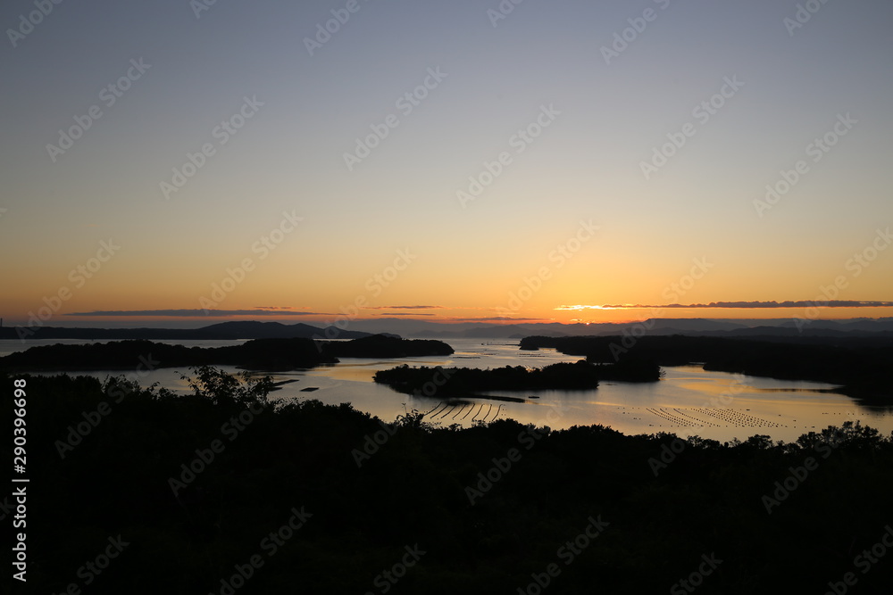 ともやま公園　英虞湾に沈む夕日