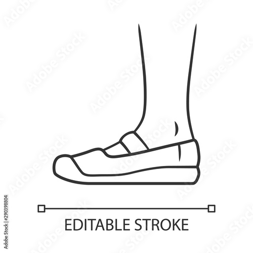Canvas shoes linear icon. Women and men stylish footwear. Unisex casual flats, modern espadrilles. Editable stroke. Thin line illustration. Contour symbol. Vector isolated outline drawing