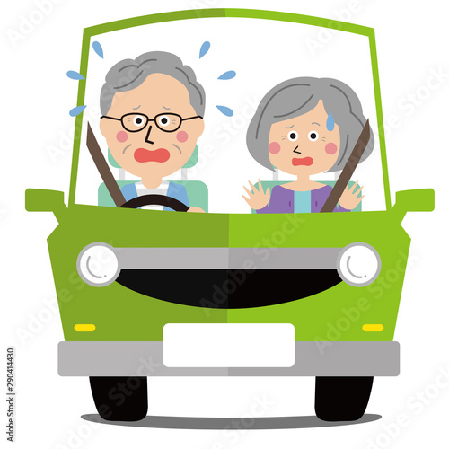 運転でトラブル　シニア