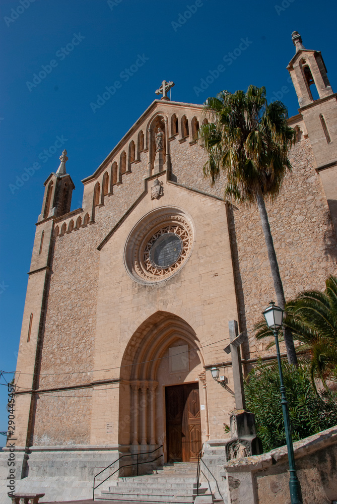 Kathedrale von Arta auf spanischer Insel Mallorca
