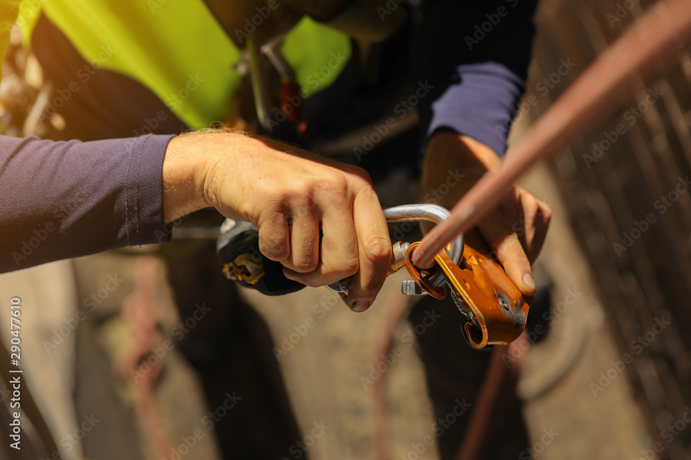 Rope access inspector industrial hand clipping self controller stop a