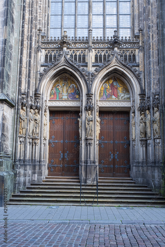 Der Eingang zur St. Lamberti-Kirche in Münster/Deutschland