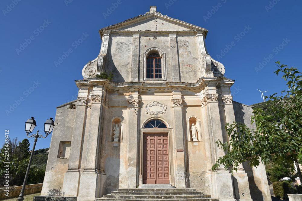 Fototapeta premium Eglise baroque de Rogliano dans le cap Corse