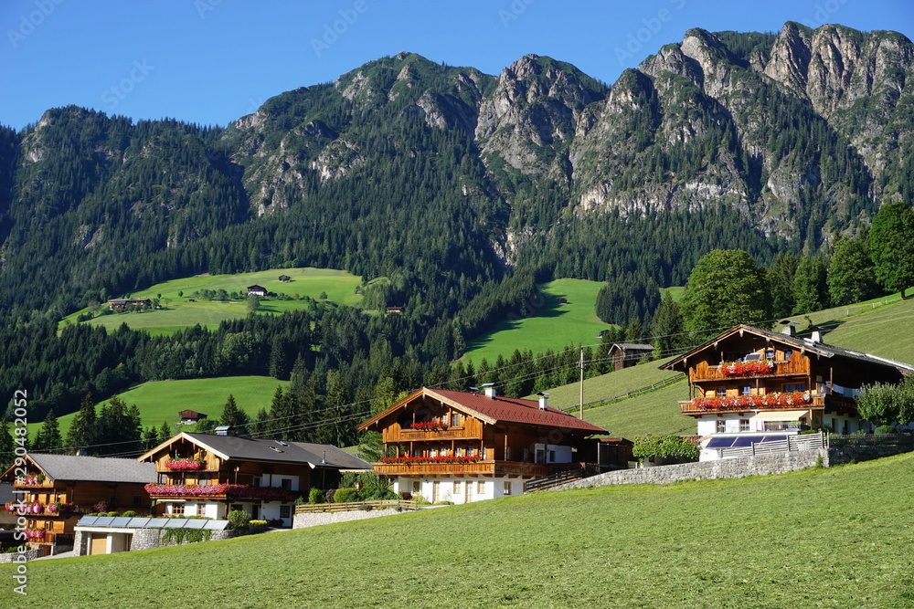 Häuser in Alpbach Tirol Austria