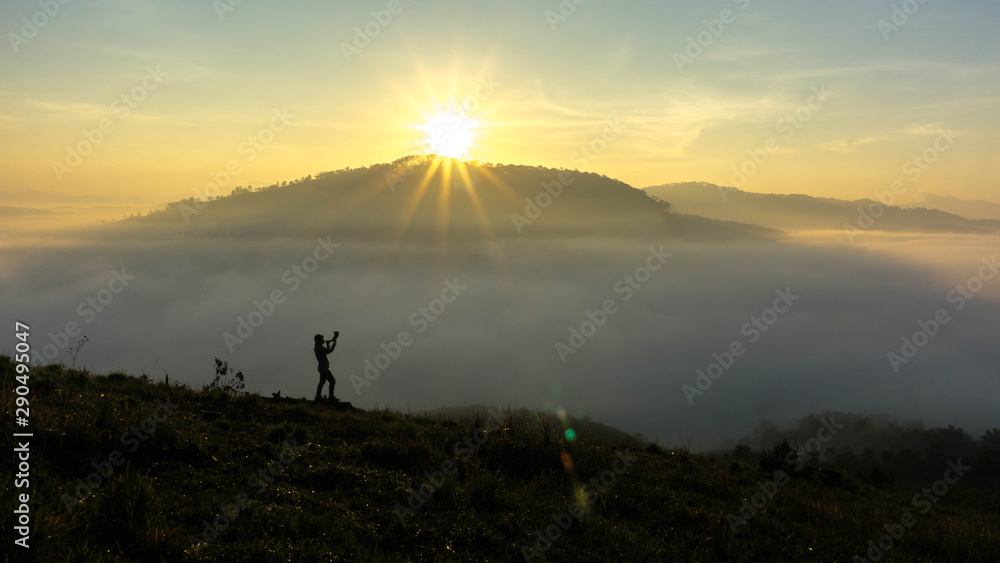 Obraz premium sunset in mountains