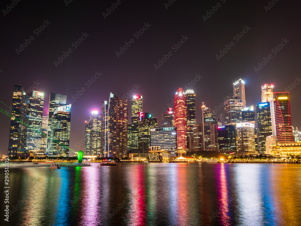 Naklejka premium シンガポール マリーナベイ 夜景