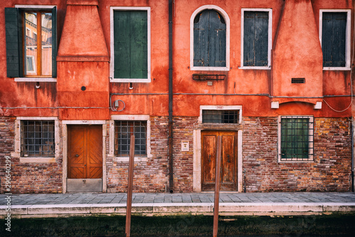 Hausfassade in Venedig 488618 © fotomarf